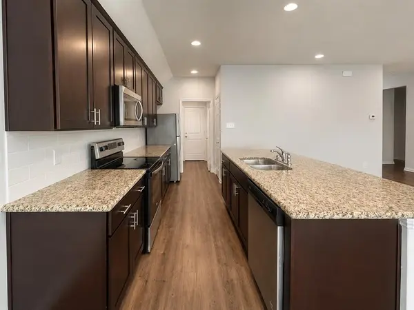 111 Dartmouth Avenue, Farmersville, TX 75442