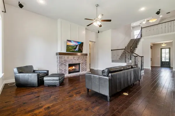 832 Dusty Trail, Little Elm, TX 76227