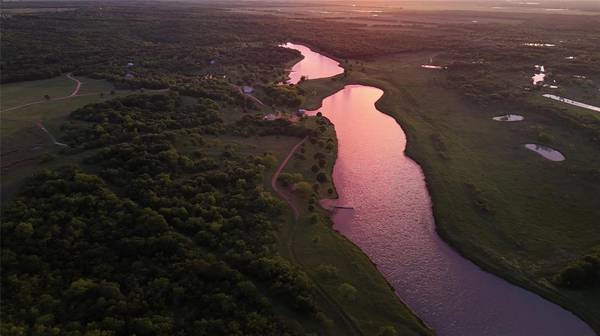 310 Thorn Ridge Drive, Kerens, TX 75144