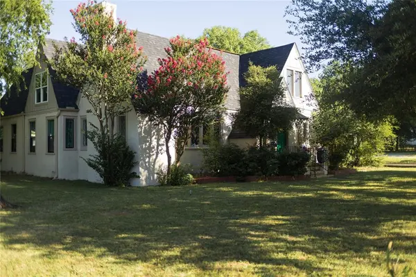 310 Hickory, Hico, TX 76457