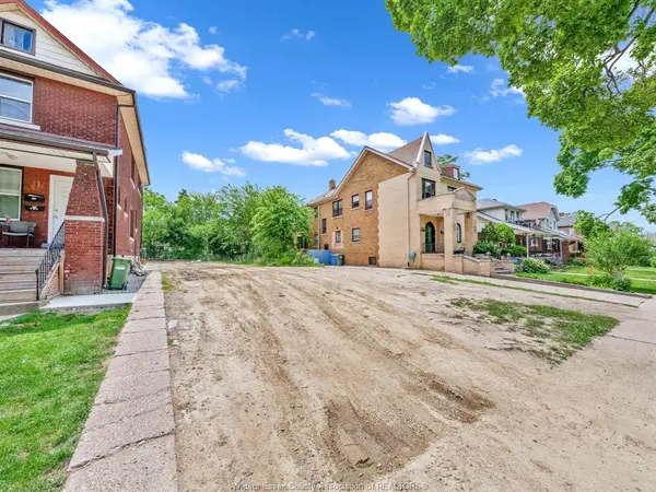 421 PARTINGTON Avenue, Windsor, ON N8W 3S1