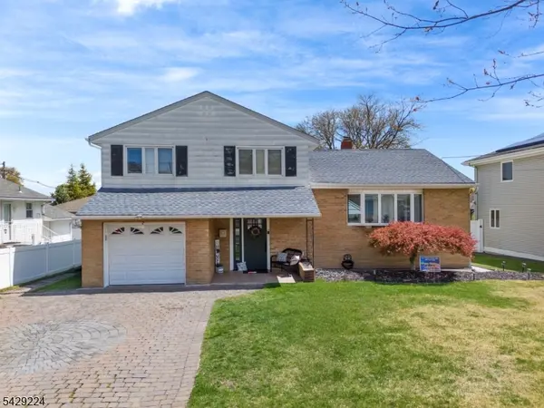 11 Barbara Dr,  Clifton City,  NJ 07013