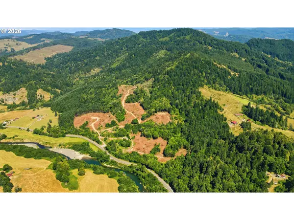 49629 HIGHWAY 242, Broadbent, OR 97414