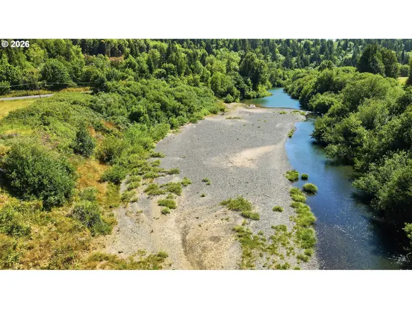 49629 HIGHWAY 242, Broadbent, OR 97414
