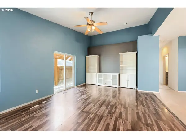 710 MARY DR, Molalla, OR 97038