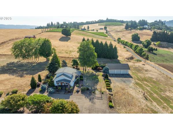 11795 NE FINN HILL LOOP, Carlton, OR 97111