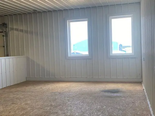 1909,1911 19 AVE, Wainwright, AB T9W 1L2