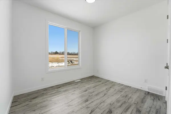 4240 Bauman WAY, Innisfail, AB T4G 0P1