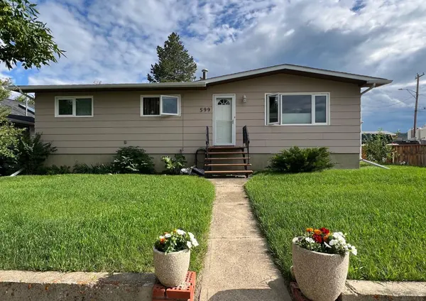 599 3 AVE W, Drumheller, AB T0J0Y3