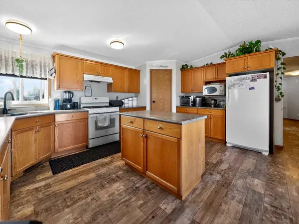 15137 TWP 1052, Rural Mackenzie County, AB T0H2H0