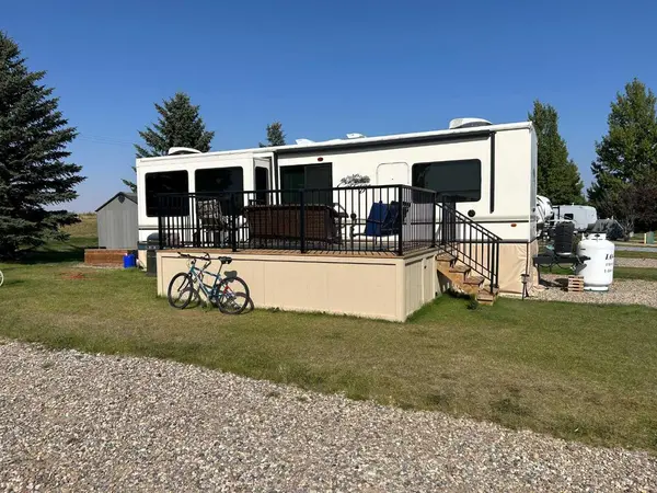 18 King Fisher LN, Rural Vulcan County, AB T0L 2B0