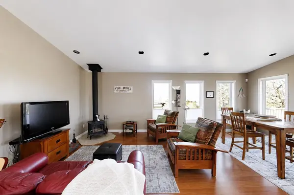 22 9 ST, Canyon Creek, AB T0G 2A0