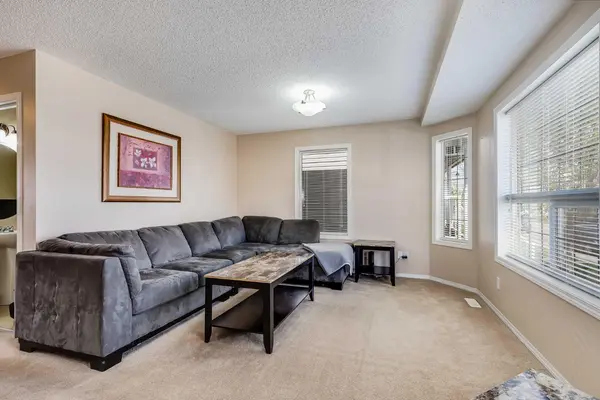 31 Taralake GDNS NE, Calgary, AB T3J 0A8