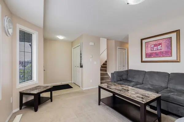 31 Taralake GDNS NE, Calgary, AB T3J 0A8