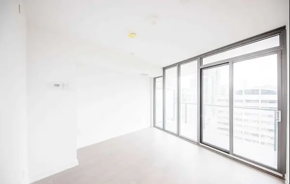 11 Wellesley ST W #2512, Toronto C01, ON M4Y 0G4