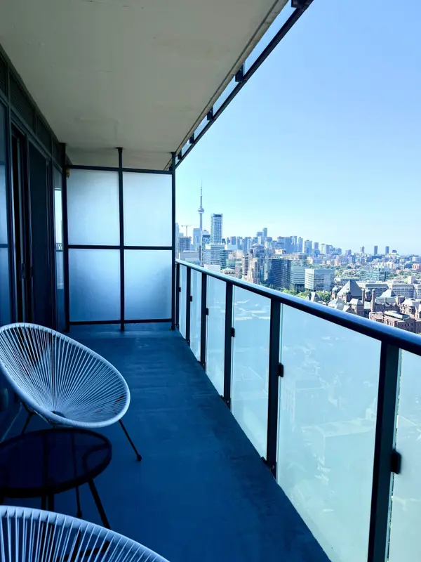 65 St Mary ST #3205, Toronto C01, ON M5S 0A6