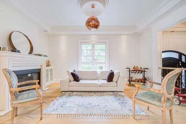103 Burndale AVE, Toronto C07, ON M2N 1S8