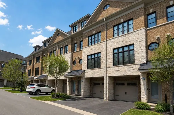 27 Powseland CRES, Vaughan, ON L4L 0C5