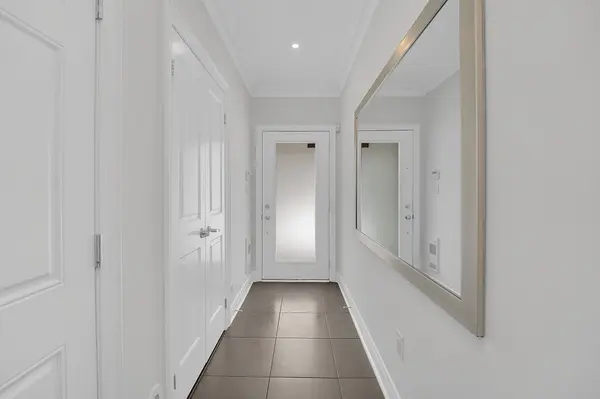 27 Powseland CRES, Vaughan, ON L4L 0C5