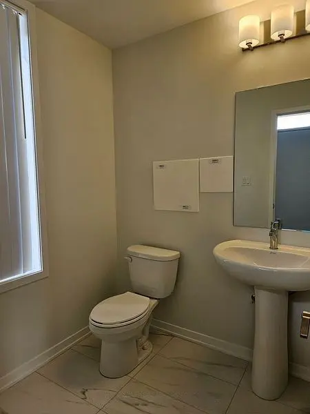 31 ALMOND BLOSSOM Mews S #TH 141, Vaughan, ON L4K 0N7