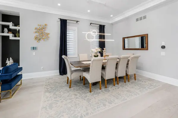 62 Sherwood Forest DR, Markham, ON L3P 1P8