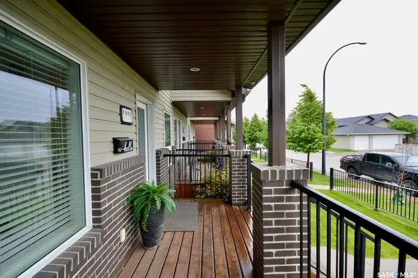 1018 Willowgrove CRESCENT, Saskatoon, SK S7W 0H7