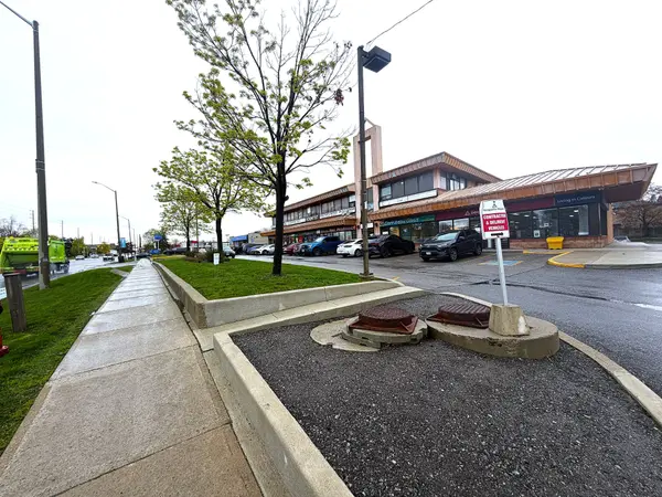 7125 Goreway DR ##209, Mississauga, ON L4T 4H3