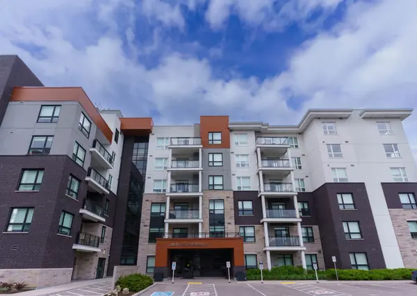 340 Plains RD E #203, Burlington, ON L7T 0C2