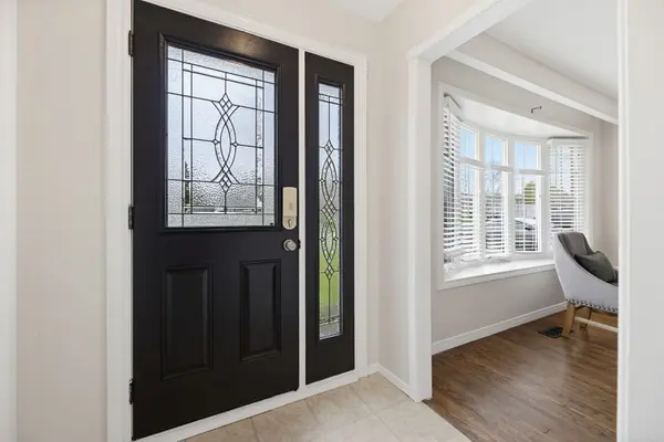 17 Edelwild DR, Orangeville, ON L9W 2Y4