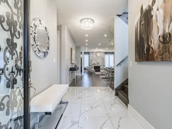 612 Serafini CRES, Milton, ON L9T 7P1