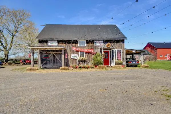 7685 County 2 RD, Greater Napanee, ON K7R 3K6