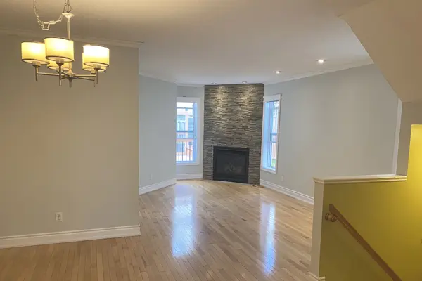 311 Southcrest Private, Billings Bridge - Riverside Park And Area, ON K1V 2B7