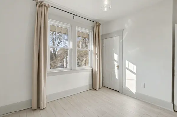 39 Fielden AVE, Port Colborne, ON L3K 4S8