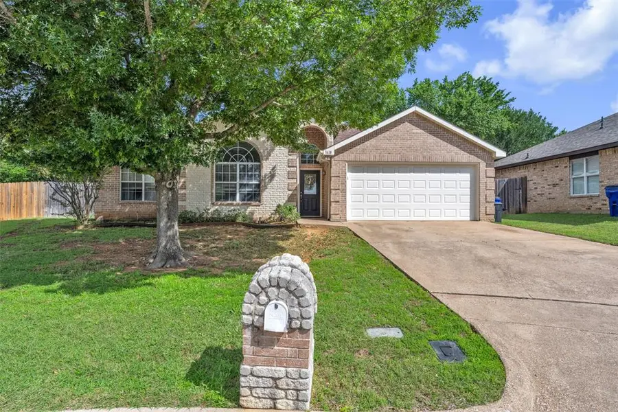 1618 Fern Drive, Mansfield, TX 76063