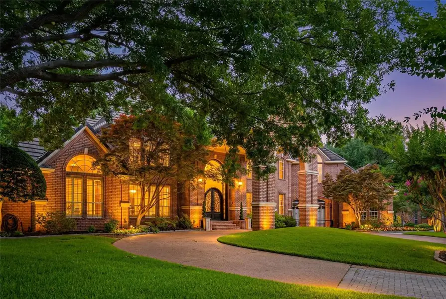 1313 CHATSWORTH Court E, Colleyville, TX 76034
