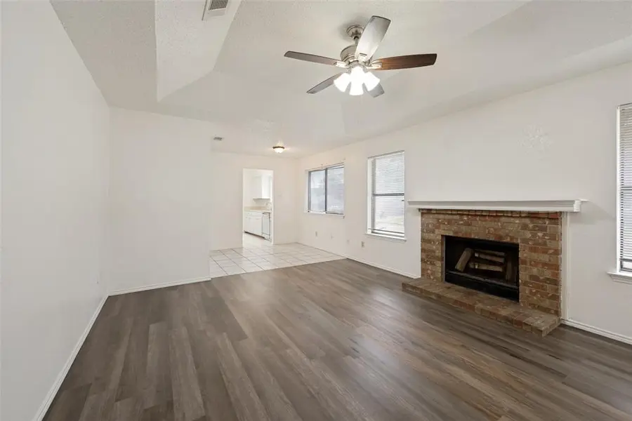 5431 Wild West Drive, Arlington, TX 76017