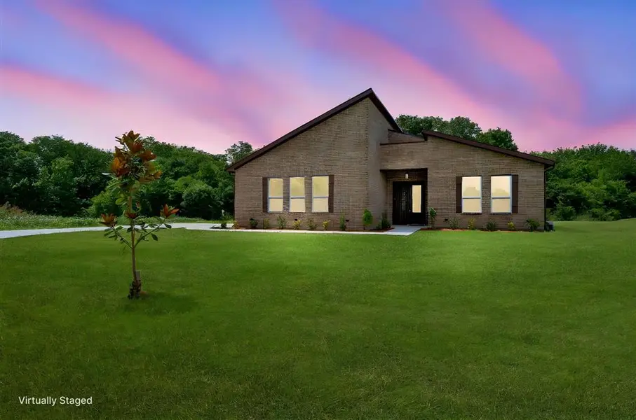 1250 Southfork Court, Waxahachie, TX 75167