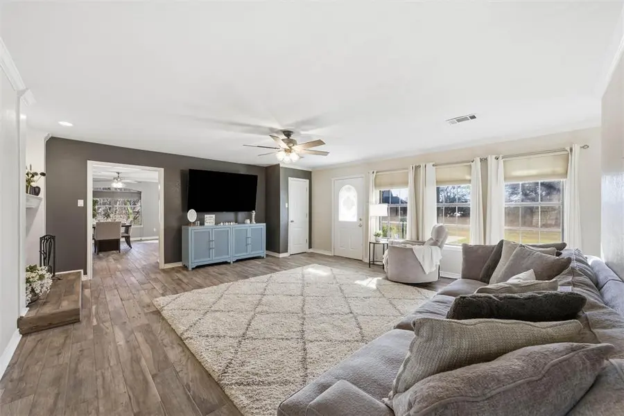 1211 Overlook Court, Whitney, TX 76692
