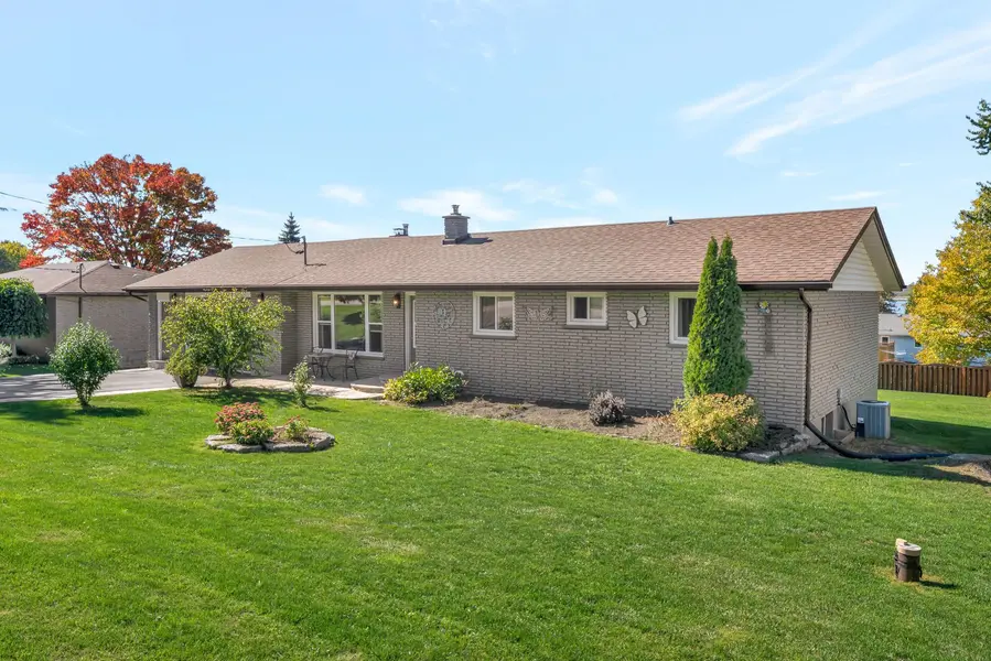 9 Buckhorn RD, Kawartha Lakes, ON K9V 4R6