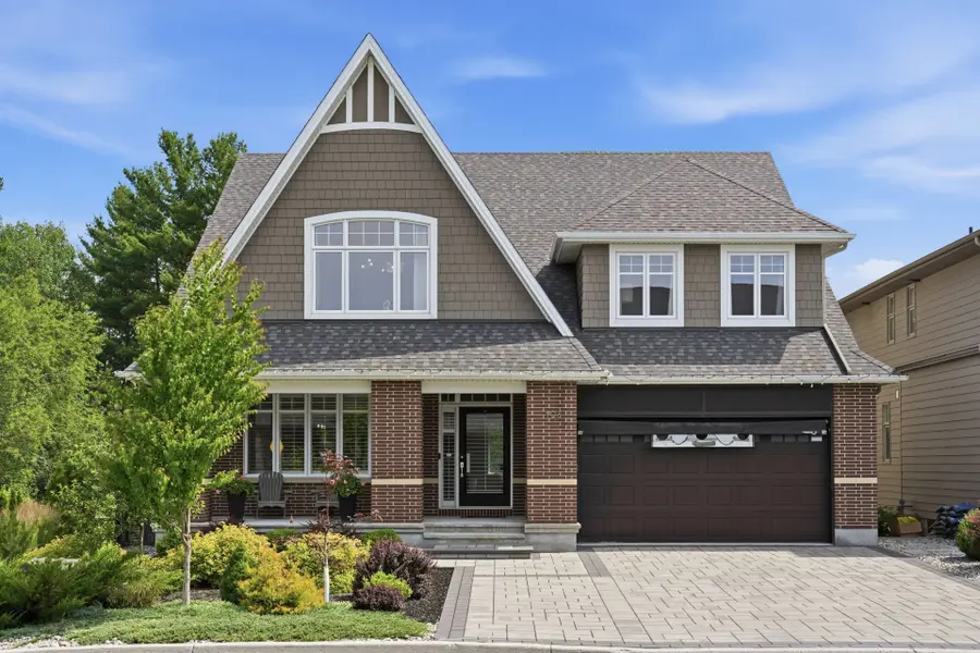 198 Escarpment CRES, Kanata, ON K2T 0L7