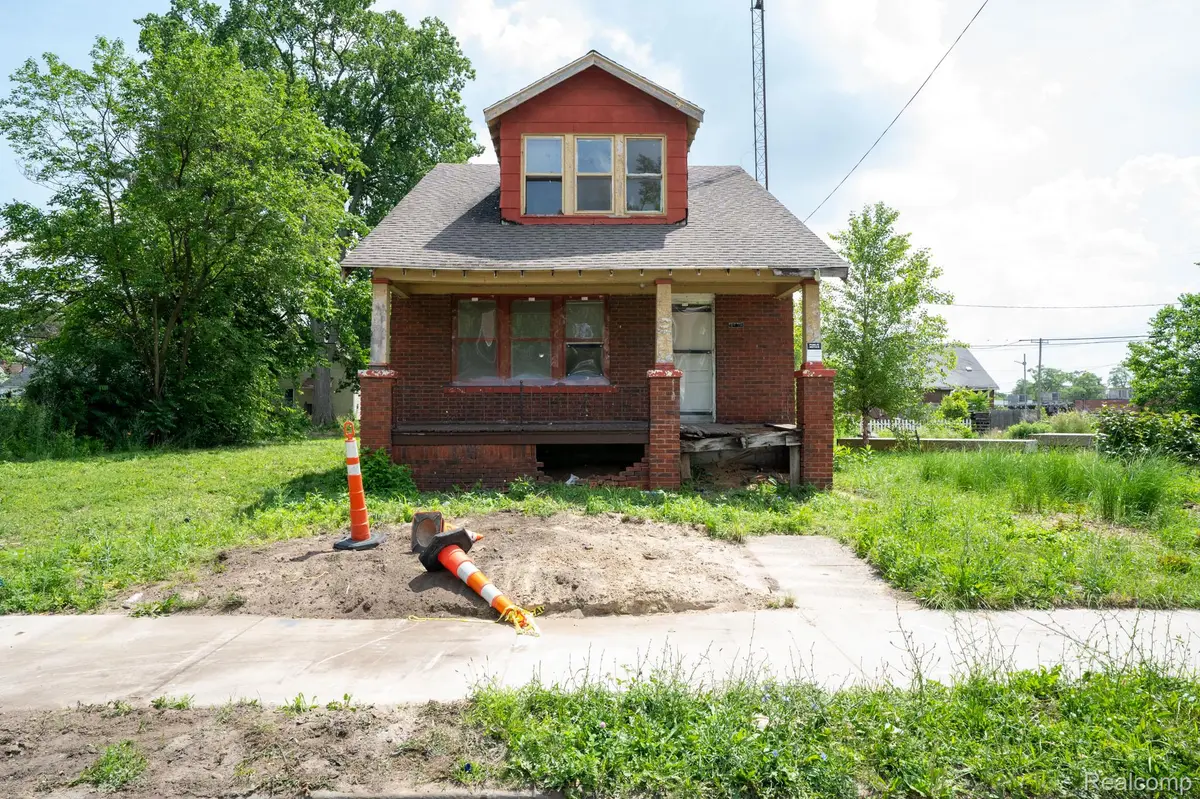 16164 Turner ST, Detroit, MI 48221