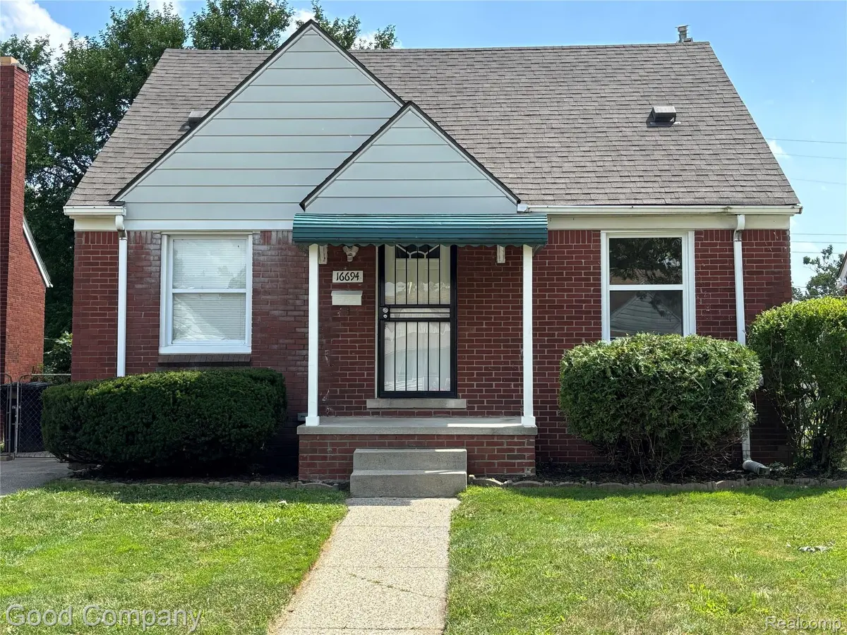 16694 Collingham DR, Detroit, MI 48205