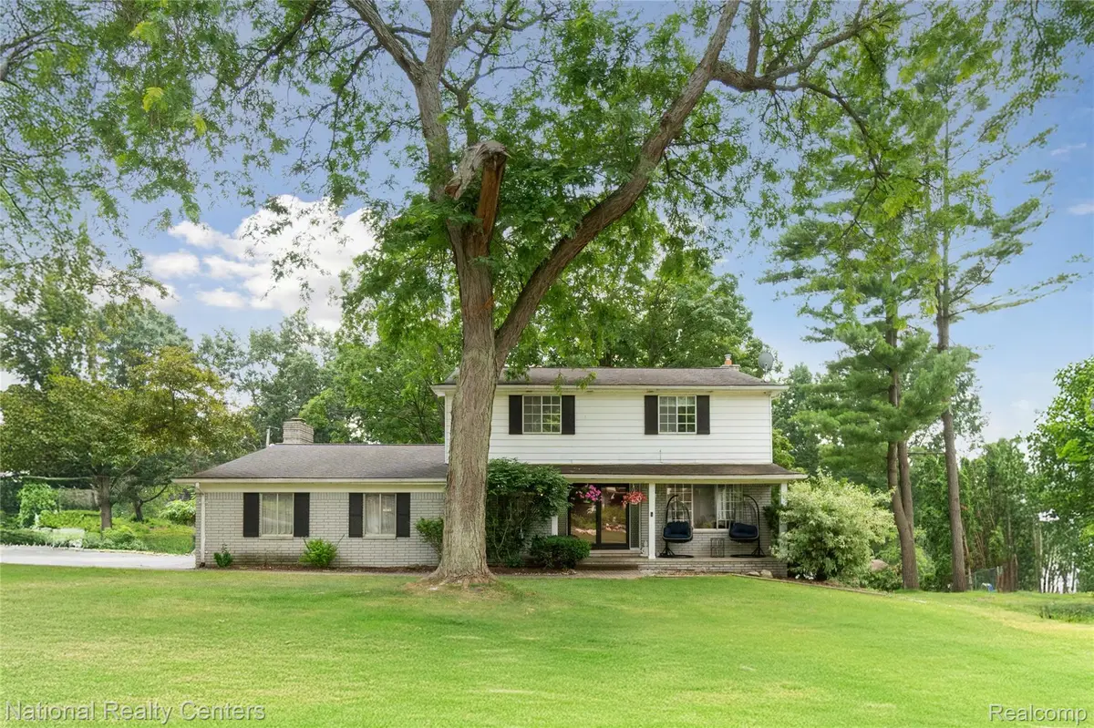 6627 Balmoral TER, Independence Charter Township, MI 48346
