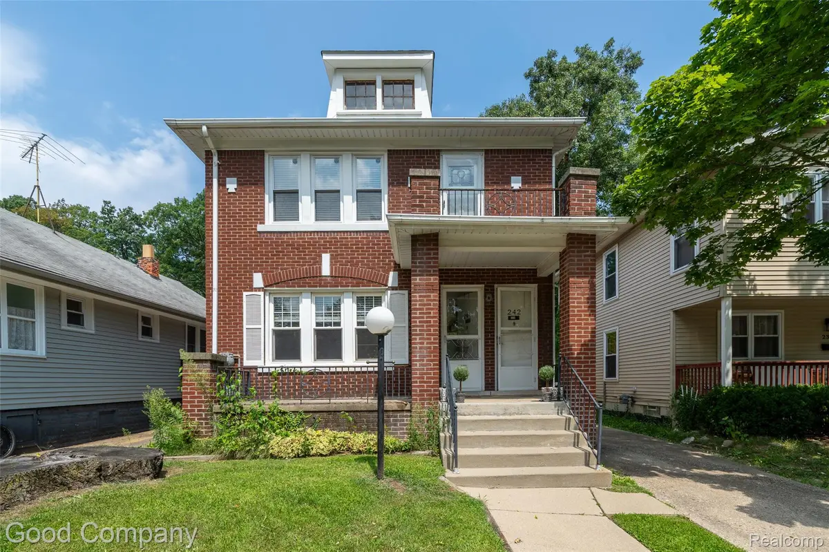 242 W Webster ST, Originalcity, MI 48220