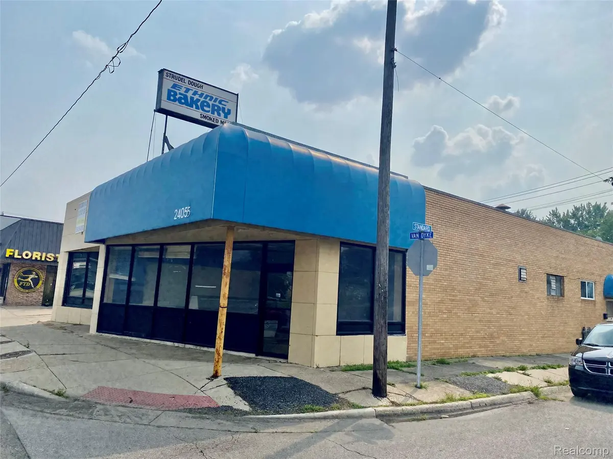 24055 Van Dyke AVE, Center Line, MI 48015