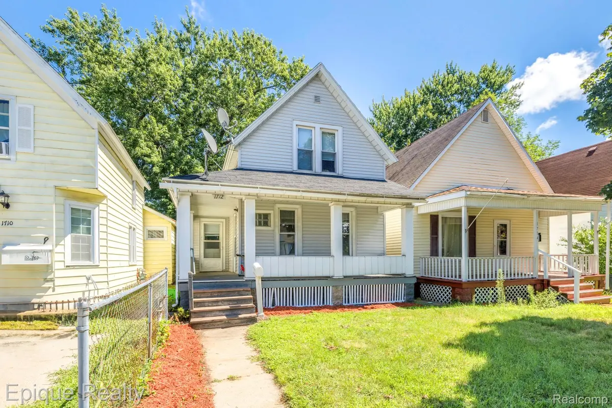 1712 7th ST, Port Huron, MI 48060