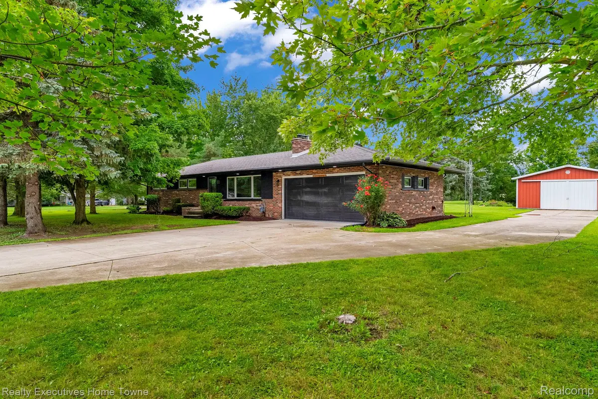 10990 Smiths Creek RD, Riley Township, MI 48041