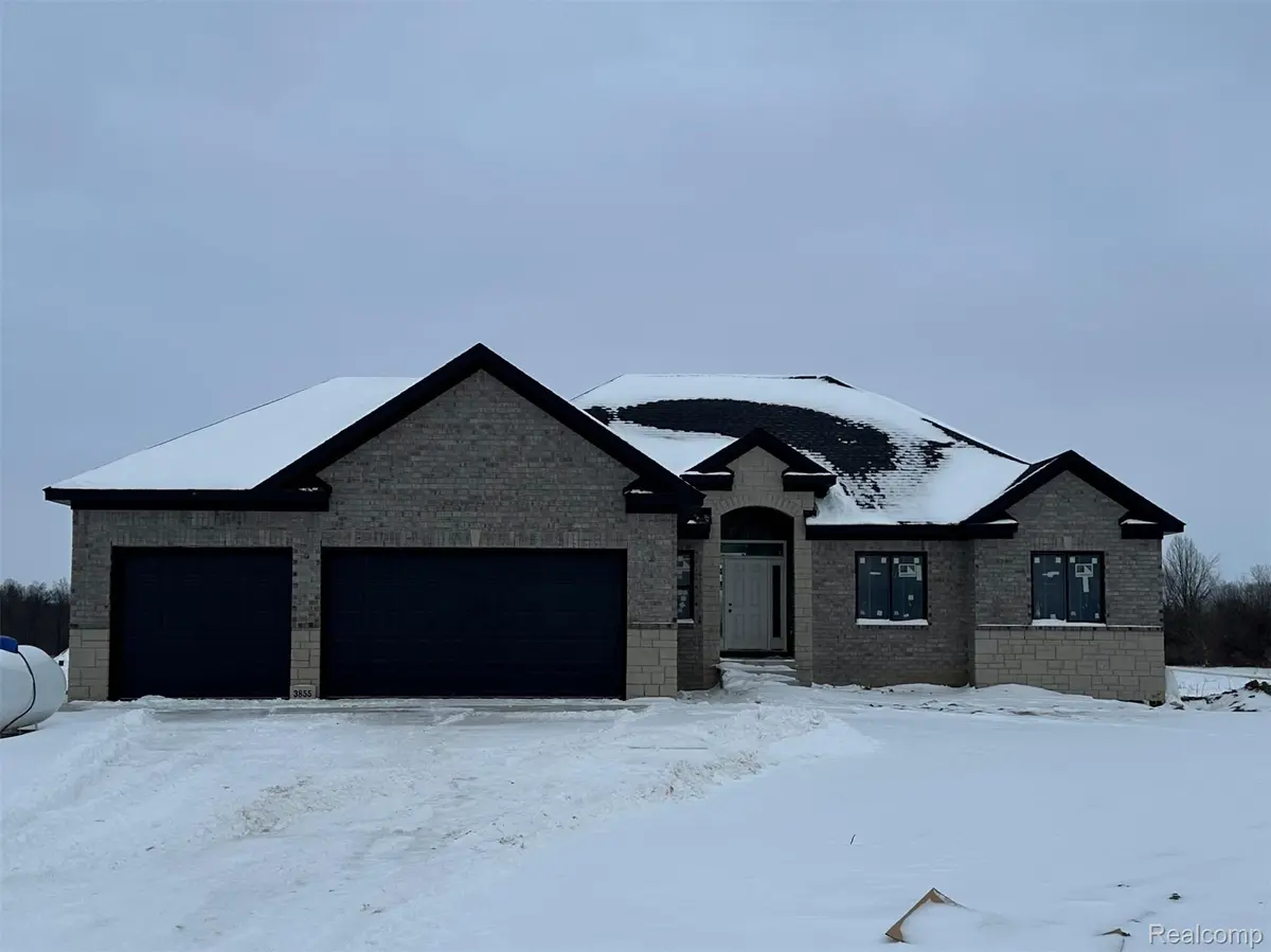 3855 Howland RD, Almont Township, MI 48003