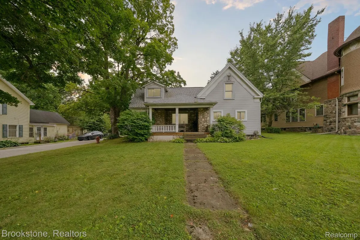 326 S Main ST, Almont Village, MI 48003