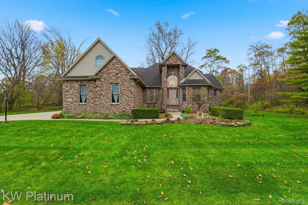 3365 Shorewood AVE, Fort Gratiot Charter Township, MI 48059